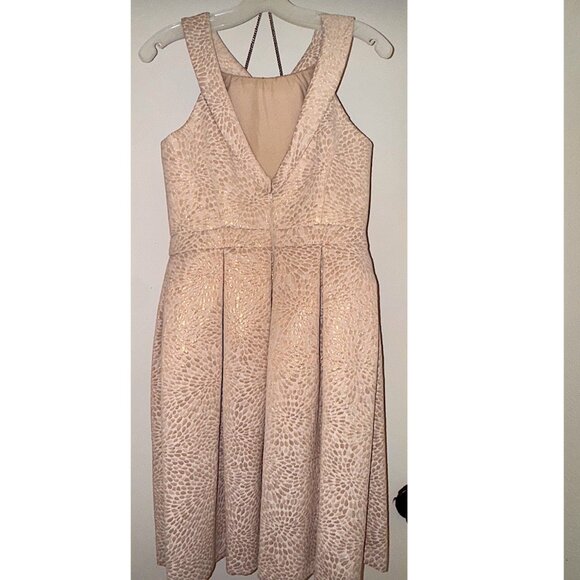 David's Bridal Cream Gold brocade short sleeveless formal Sz 6 with purse - Picture 3 of 16